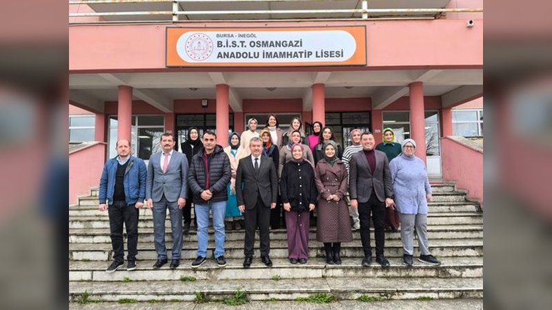 İnegöl İlçe Millî Eğitim Müdürü Zengin, Anadolu İmam Hatip Lisesini Ziyaret Etti