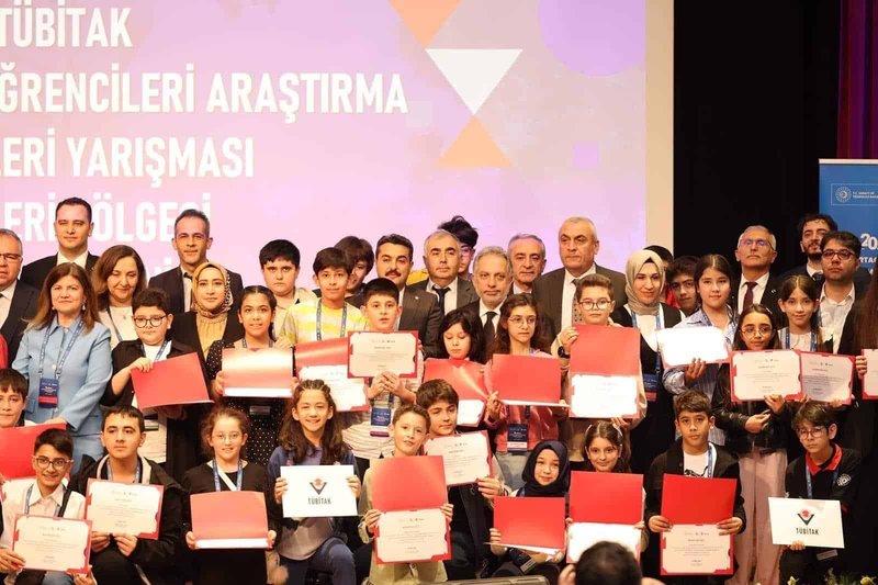 Talas'tan TÜBİTAK Yarışması'nda Büyük Başarı: Yazılım Kategorisinde Bölge İkinciliği - Görsel 4