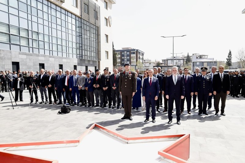 Onikişubat Kaymakamlığı'ndan İstiklal Madalyası Törenine Katılım - Görsel 4