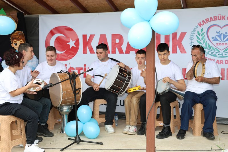 Karabük Valisi Oktay Çağatay Otizm Farkındalık Günü Etkinliğine Katıldı - Görsel 4