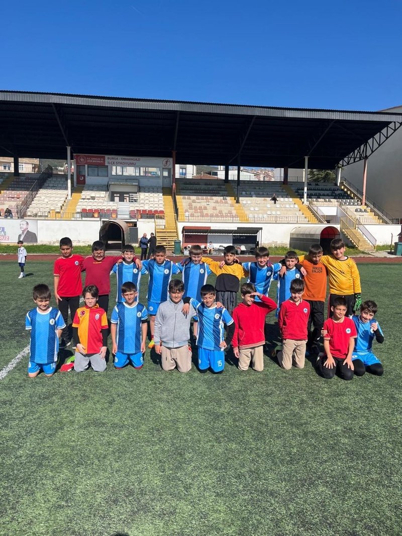 Orhangazi'de 4. Sınıflar Arası Futbol Turnuvası Başladı - Görsel 3