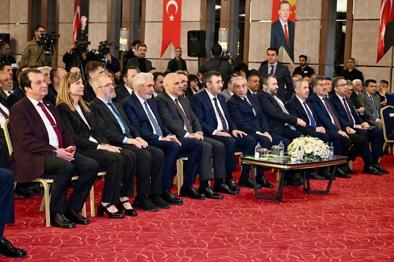 Diyarbakır Valiliği: Doğu ve Güneydoğu'nun Kalkınma Vizyonu Masaya Yatırıldı - Görsel 4