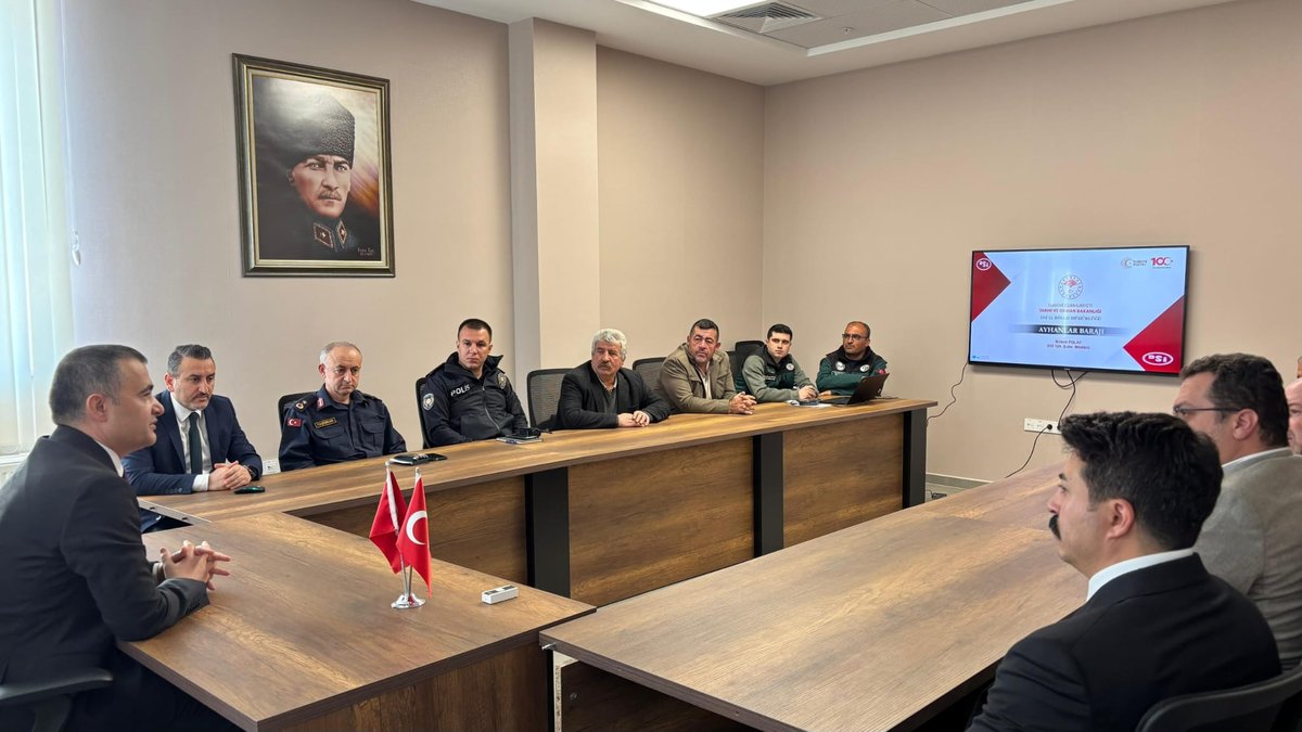 Avanos Kaymakamlığı, Kızılöz Deresi'nin Durumunu ve Sulama Faaliyetlerini Değerlendirdi