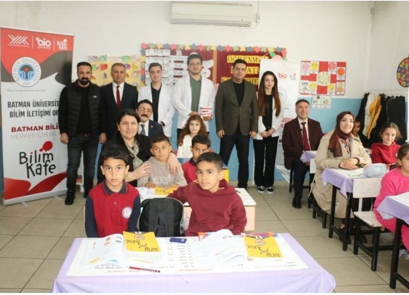 Beşiri'de Üniversite Köy Buluşmaları: Sağlık ve Farkındalık Etkinliği Düzenlendi - Görsel 5