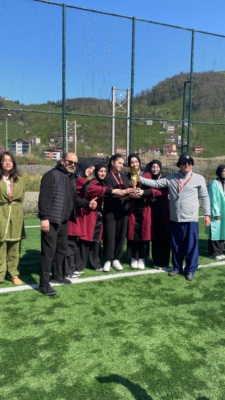 Bulancak Kız Anadolu İmam Hatip Lisesi Okçulukta İl Finallerinde Başarılı Oldu - Görsel 2