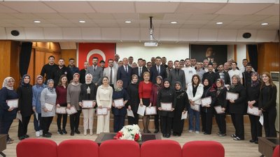 Kastamonu İl Milli Eğitim Müdürü Gümüş'ten Öğretmenevi Personeline Belge Takdimi