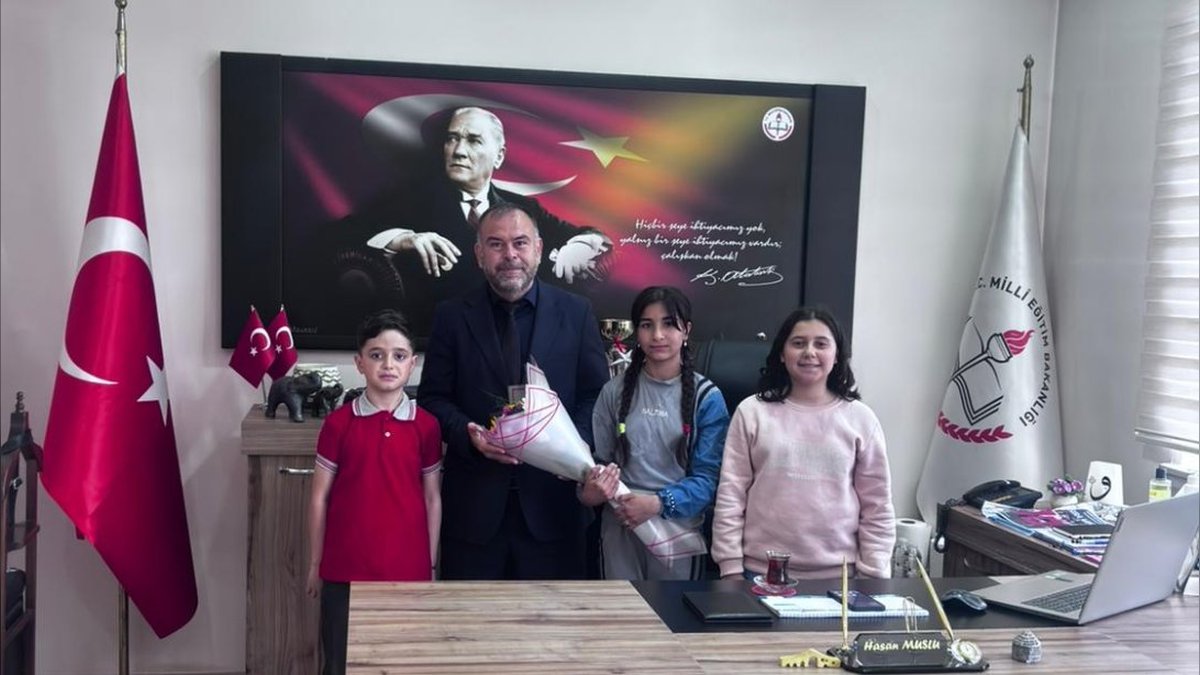 Keskin'de Minik Öğrenciler İlçe Milli Eğitim Müdürlüğü Koltuğuna Oturdu