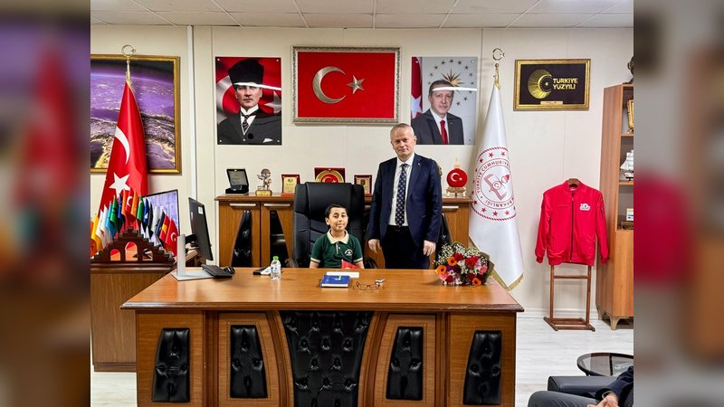 Kırıkhan'da 23 Nisan Coşkusu: Öğrenci Temsili Makam Devri