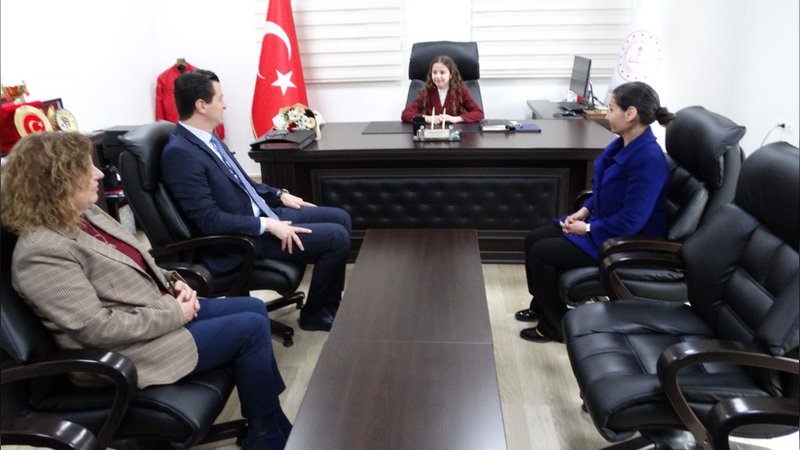 Lüleburgaz'da 23 Nisan Coşkusu: Makamlar Çocuklara Emanet