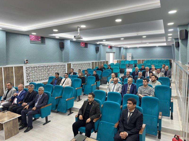 Sarayönü'nde Okul Güvenliği Toplantısı: Kaymakam Çakmak Başkanlığında Tedbirler Ele Alındı - Görsel 2