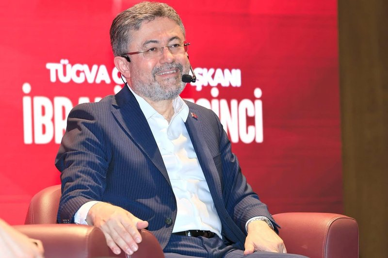 Adana'da İhtisas Akademi Açıldı: Gençler İçin Yeni Bir Dönem - Görsel 2