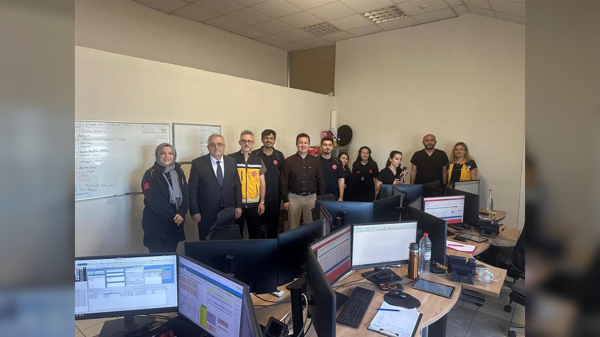 Kocaeli İl Sağlık Müdürü 112 Acil Çağrı Merkezi'ni Ziyaret Etti