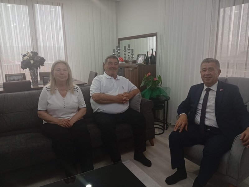 Tekirdağ İl Milli Eğitim Müdürü'nden Şehit Ailelerine Bayram Ziyareti - Görsel 2