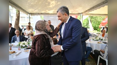 Vali Şahin'den Kurban Bayramı'nda Huzurevi, Hastane ve Güvenlik Güçlerine Ziyaret